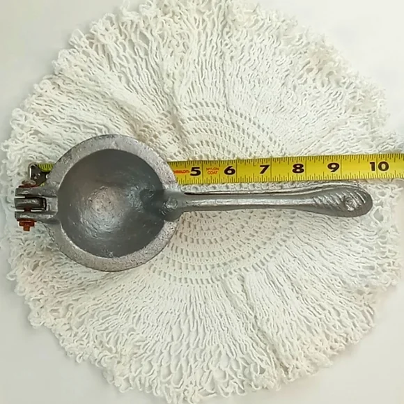 Vintage Die Cast Aluminum Lemon+Lime Hand Juicer/Squeezer/Press - Picture 6 of 10